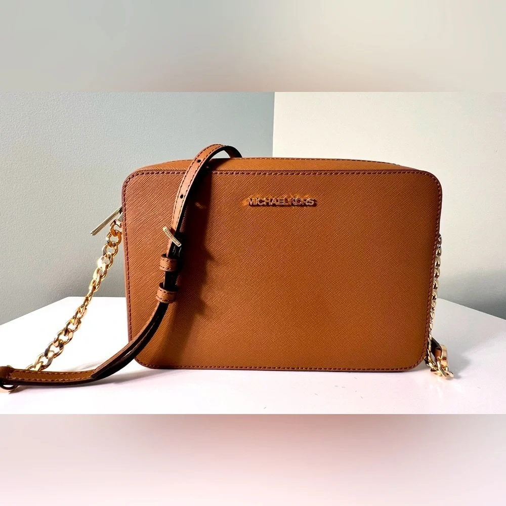 Michael Kors Tan Saffiano Leather Crossbody Bag EUC